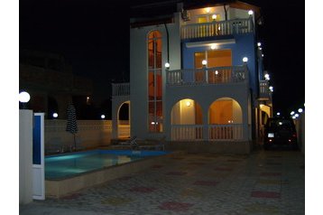 Bulgaria Privát Černomorec, Exterior